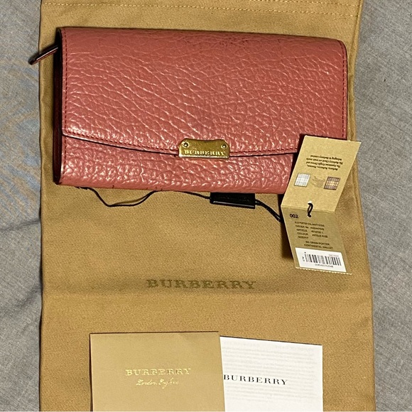 Authentic Burberry Pink Leather Wallet - Picture 3 of 10